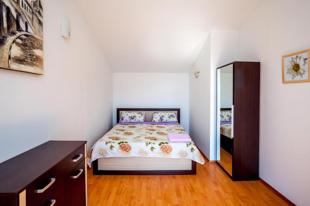 Villa Maria Apartments Kamenari Esterno foto