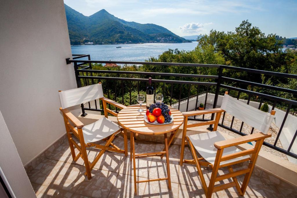 Villa Maria Apartments Kamenari Esterno foto
