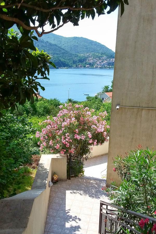Villa Maria Apartments Kamenari Esterno foto